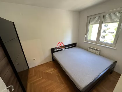 Krilova | 4zida.rs