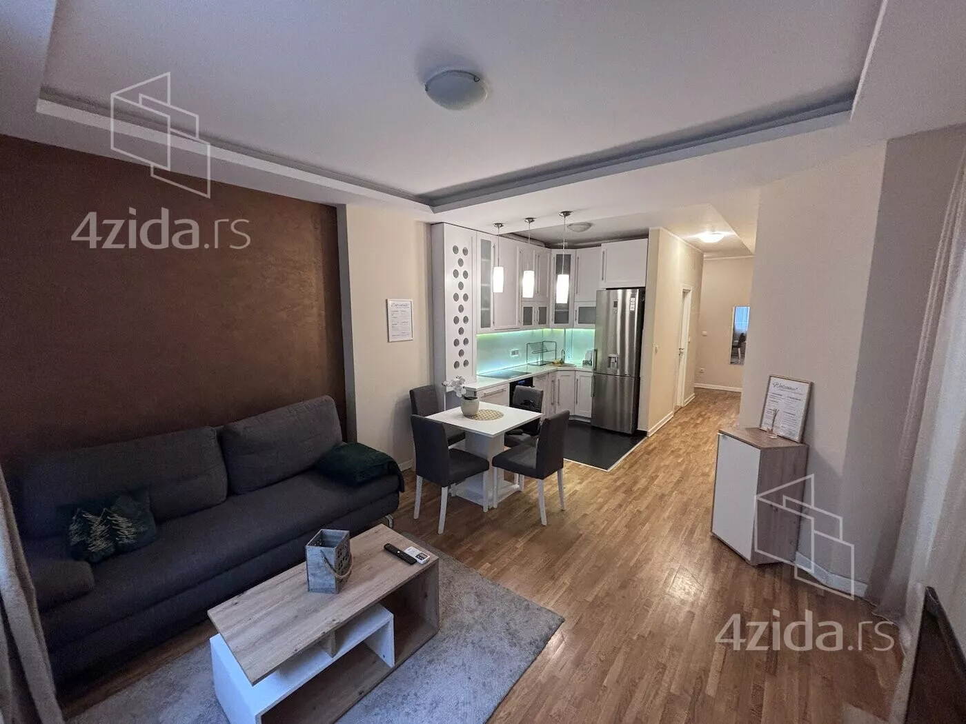 Dvoiposoban stan | 4zida