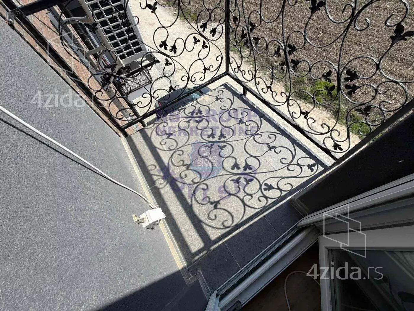 Troiposoban stan | 4zida