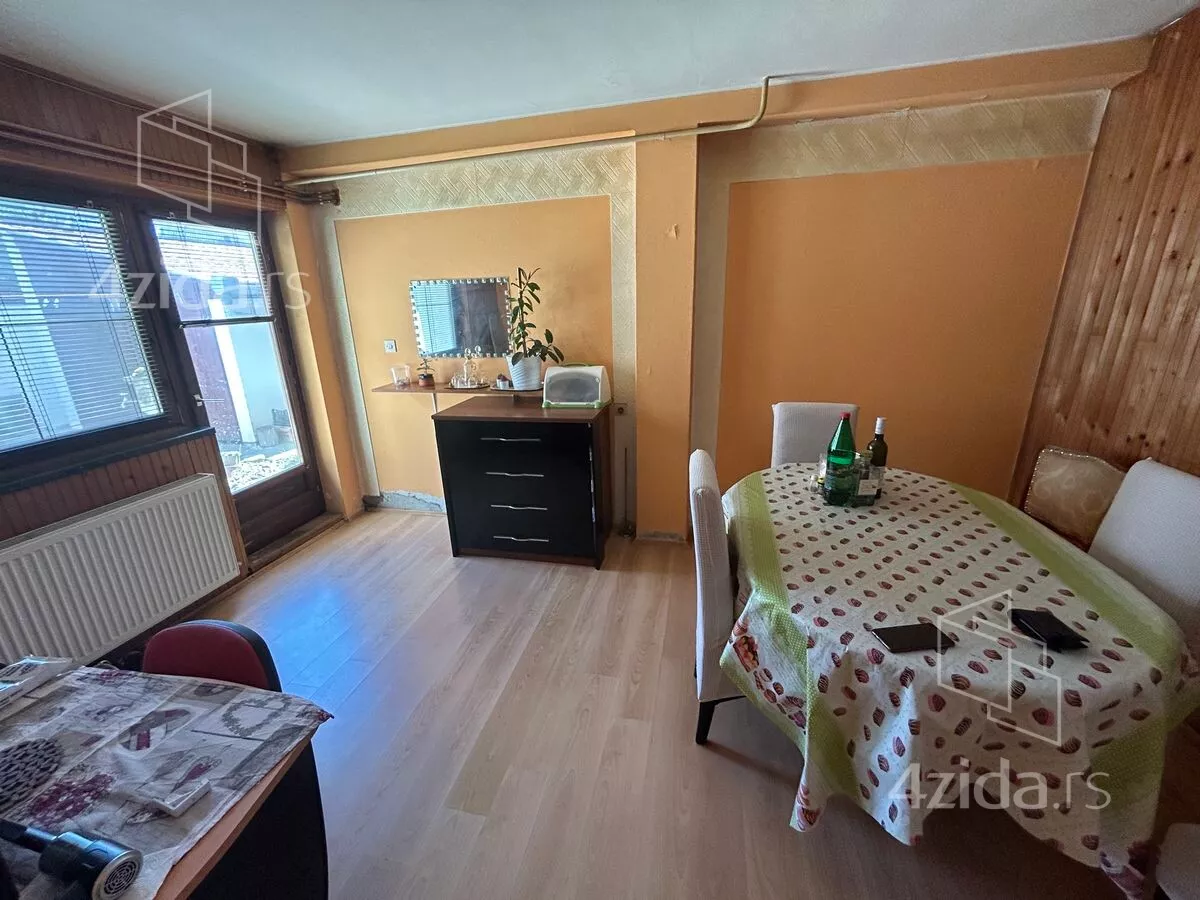 3-etažna kuća | 4zida