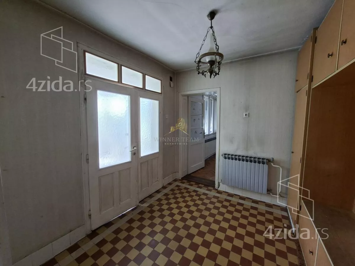 Kuća | 4zida