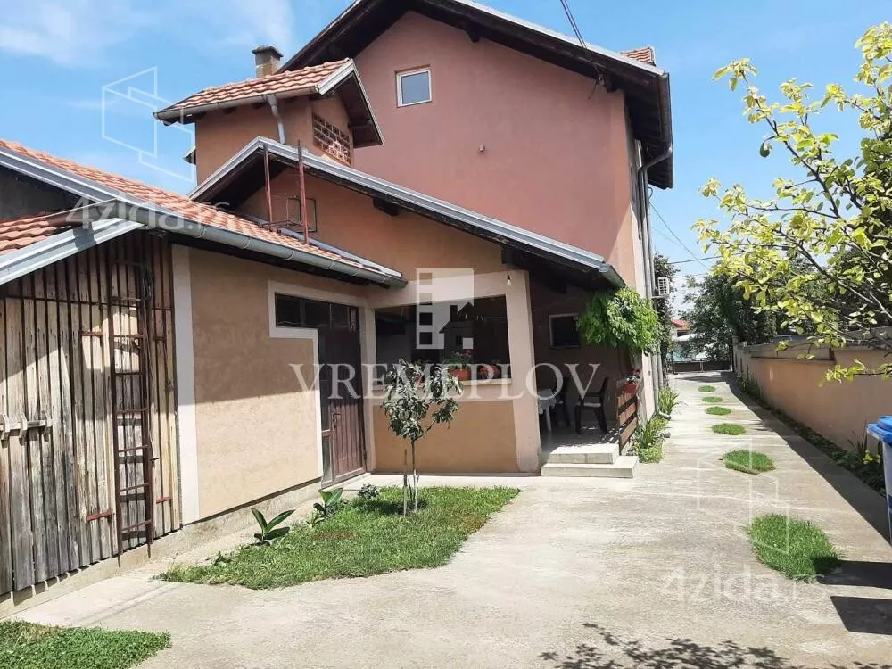 3-etažna kuća | 4zida