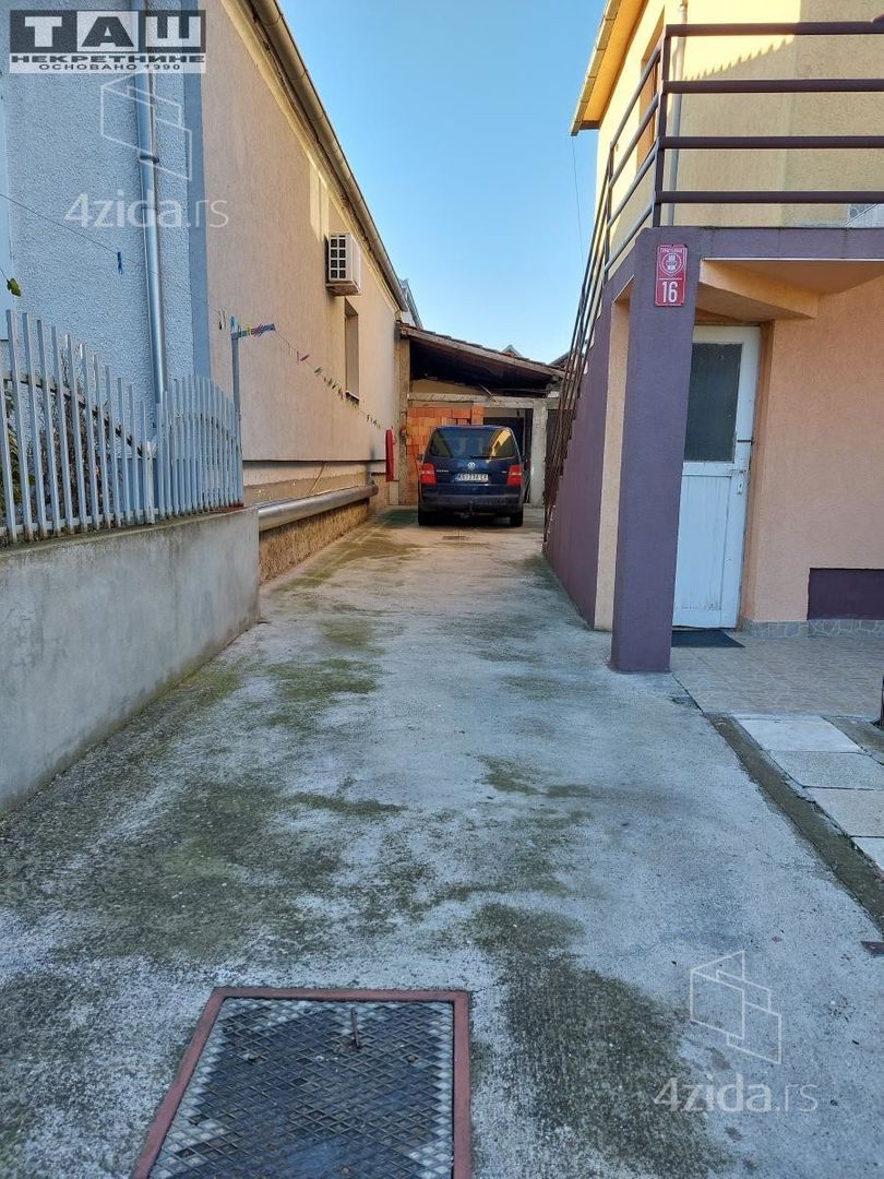 Kuća – Kragujevac, Palilule, Šumadijski upravni okrug - Prikaz 2