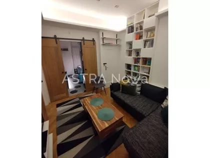 Vukov Spomenik | 4zida.rs