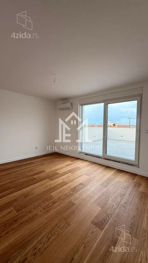 Petosoban stan | 4zida