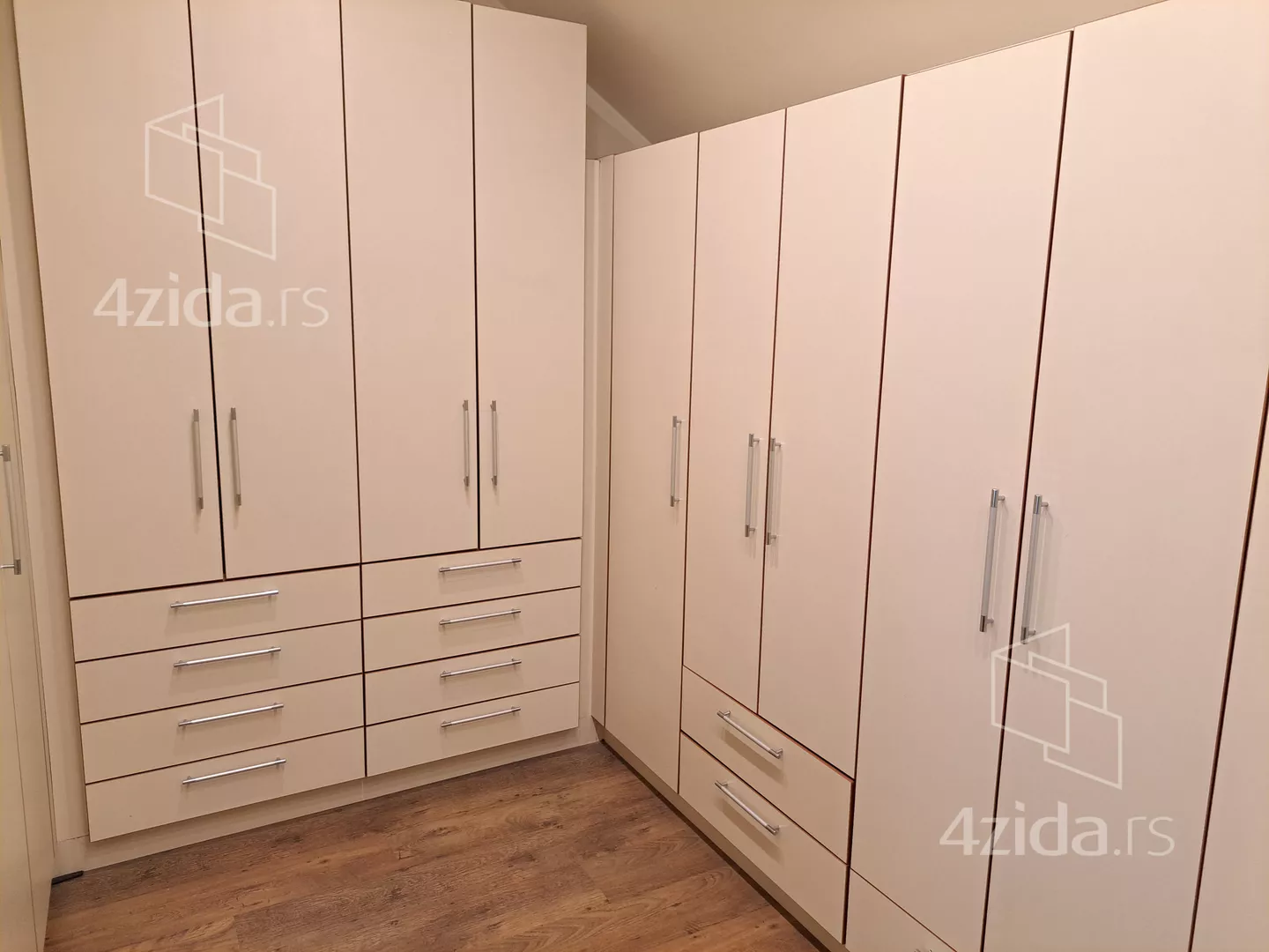 5-etažna kuća | 4zida