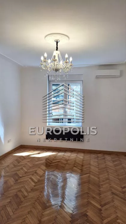 Generala Lešjanina | 4zida.rs