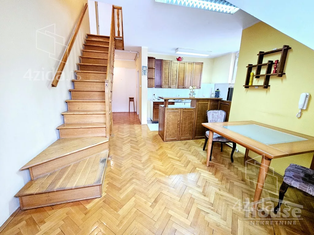 Petosoban stan | 4zida