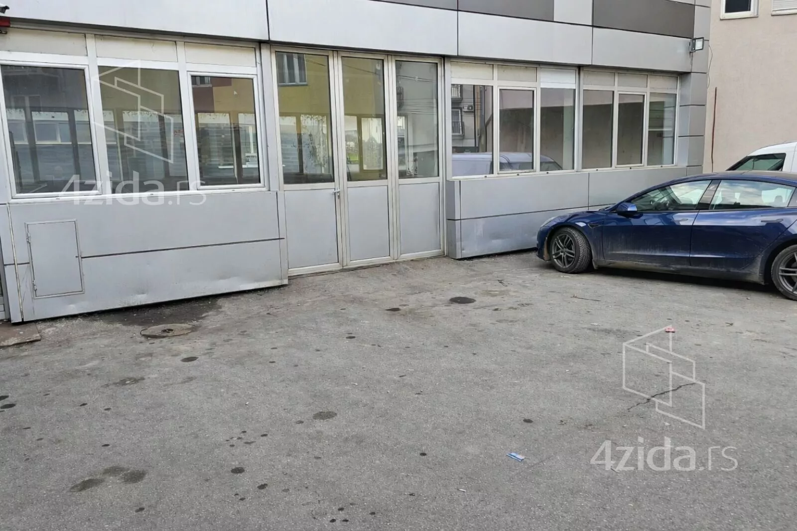 Poslovni prostor | 4zida