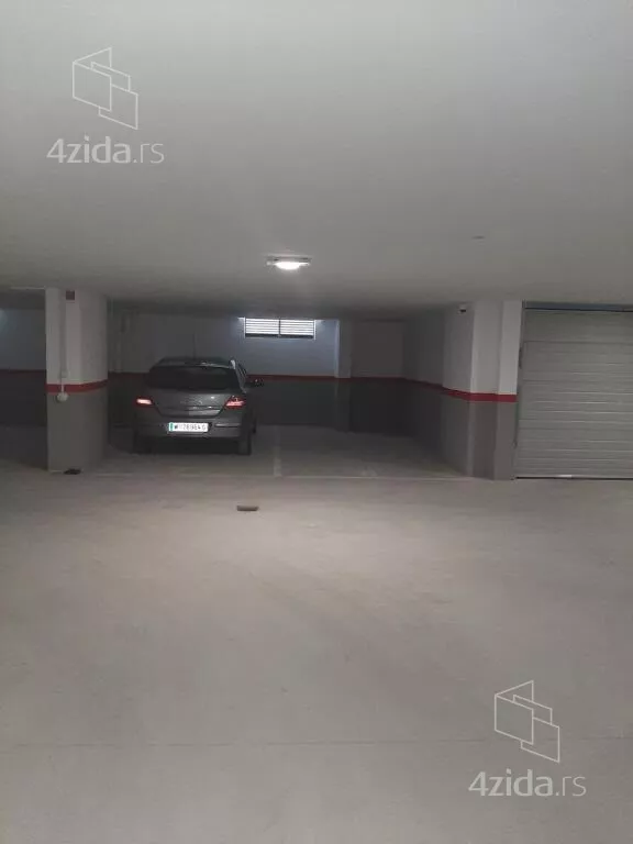 Garaža | 4zida