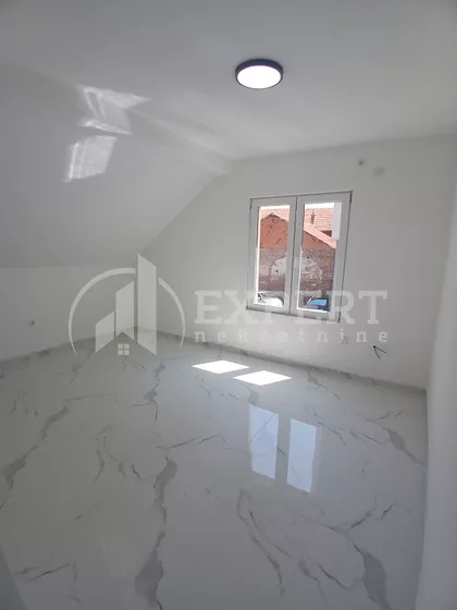 Cetinjska | 4zida.rs