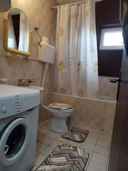 Generala Milojka Lešjanina 11 prvi ulaz | 4zida.rs