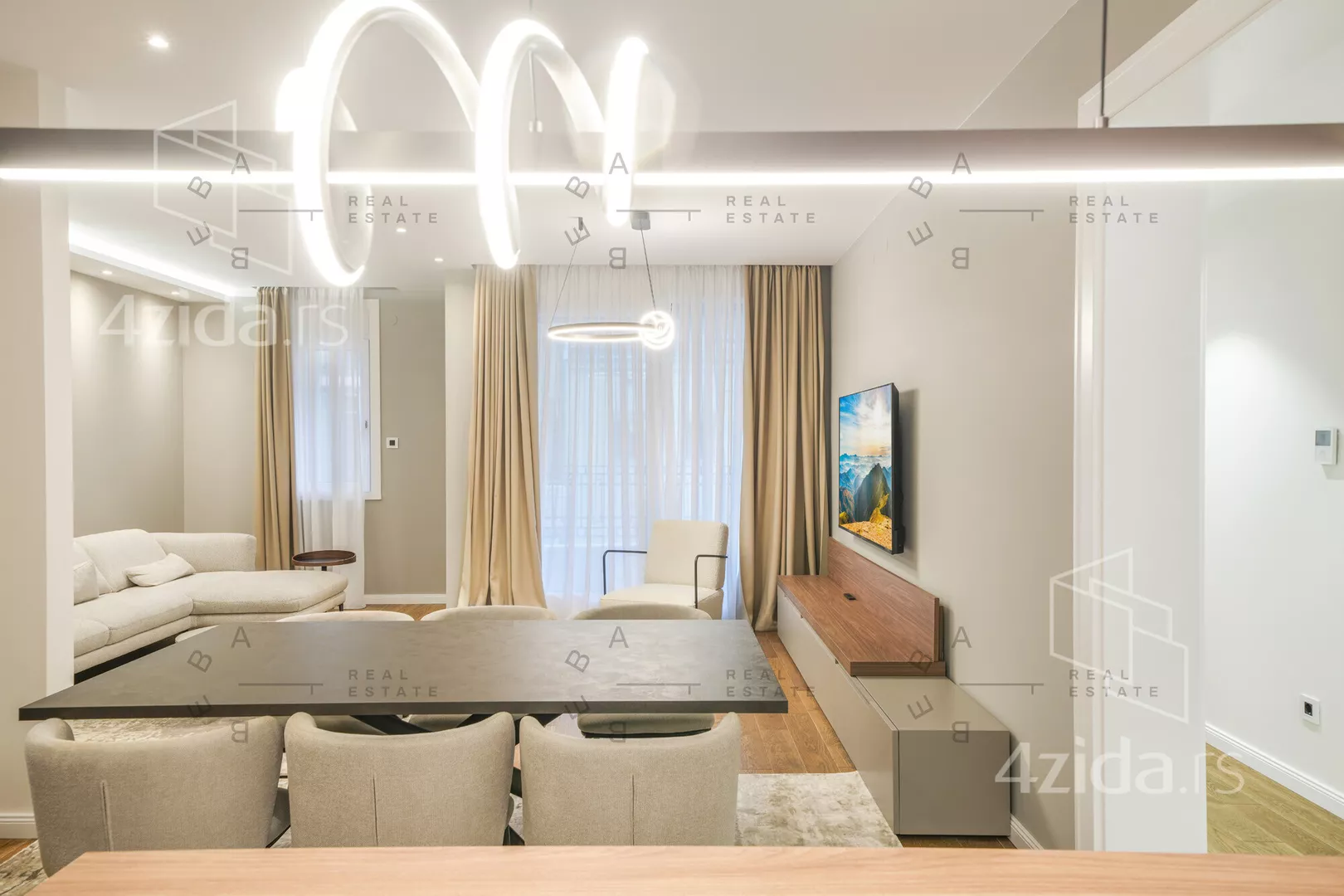 Četvorosoban stan | 4zida