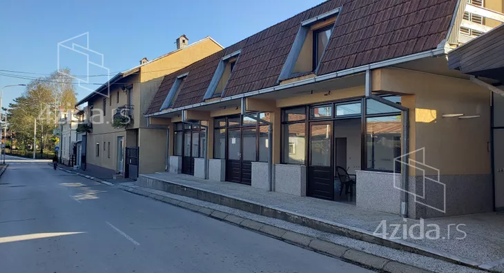 Poslovni prostor | 4zida