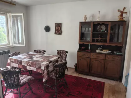 Čolovića Brdo 35 | 4zida.rs