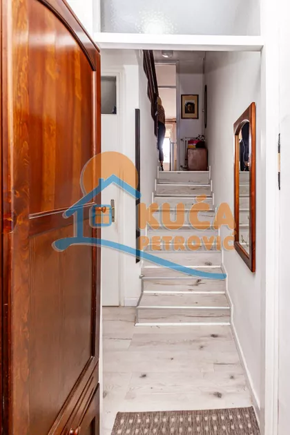 Božidarčeva | 4zida.rs