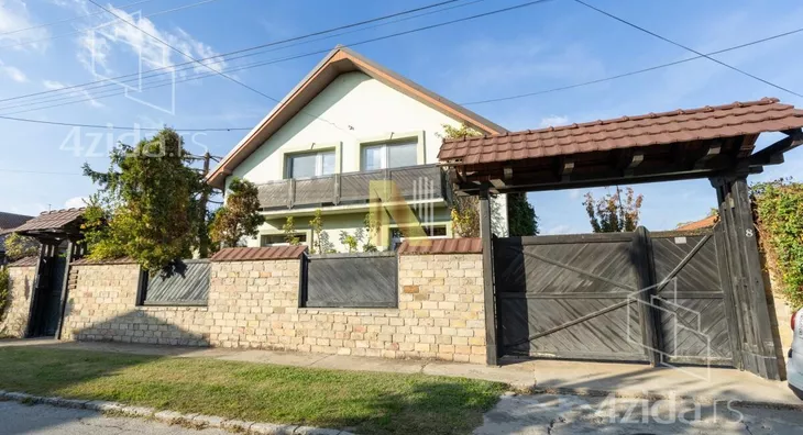 Kuća | 4zida