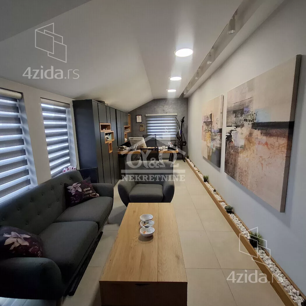 Poslovna zgrada | 4zida