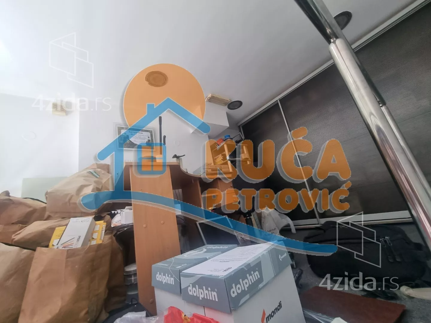 Lokal | 4zida