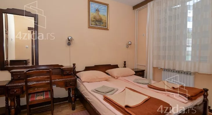 Turistički objekat | 4zida