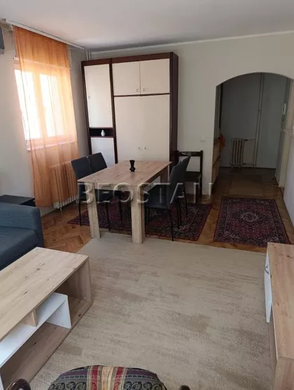 Marka Oreškovica | 4zida.rs