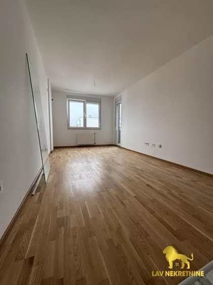 RUMENAČKI PUT | 4zida.rs