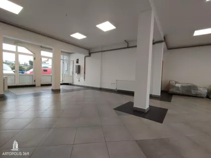 Mali Mokri Lug | 4zida.rs