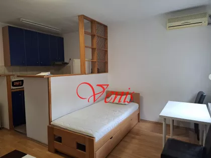 Vase Pelagića | 4zida.rs