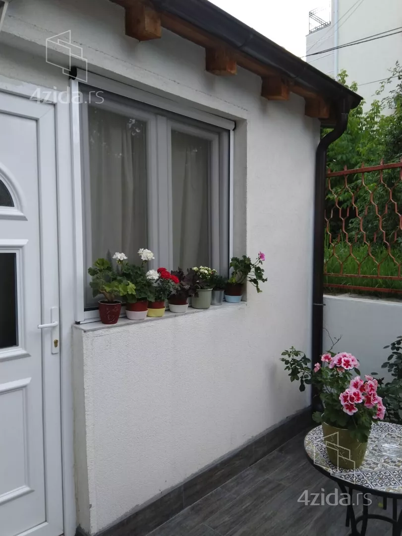 Jednosoban stan | 4zida