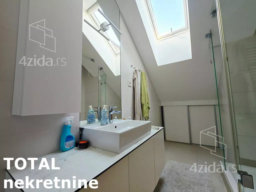 Sedmosoban stan | 4zida