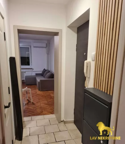 ŠUMADIJSKA | 4zida.rs