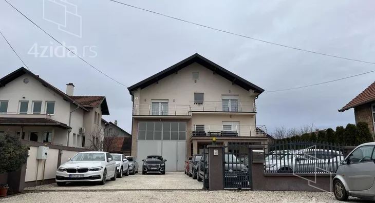 Kuća | 4zida