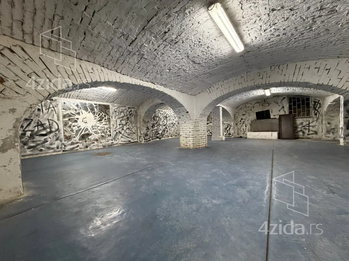 Poslovni prostor | 4zida