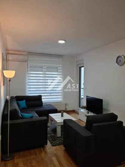 Aranj Janoša | 4zida.rs