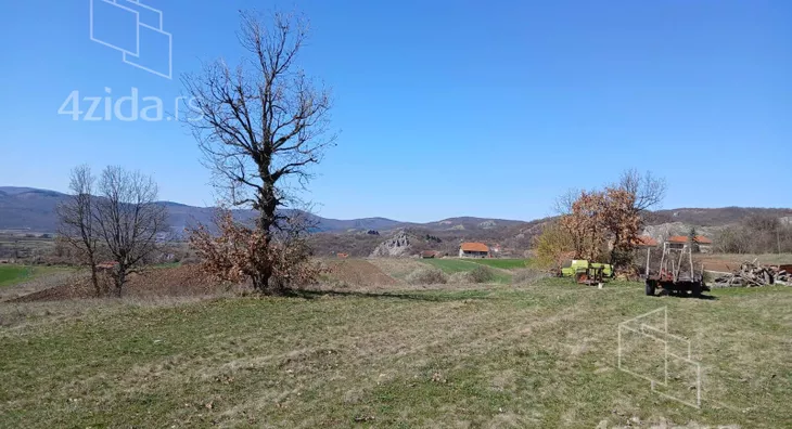 Plac | 4zida