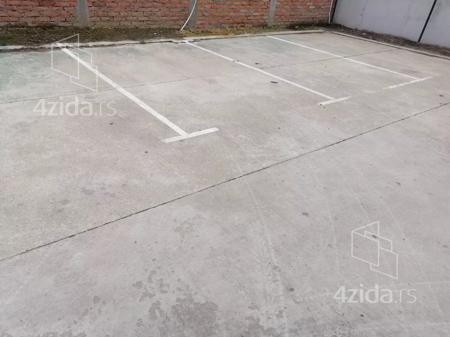 Parking | 4zida