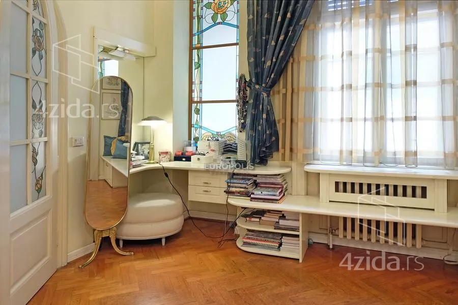 Petosoban stan | 4zida