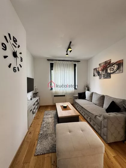 Gradske lokacije | 4zida.rs