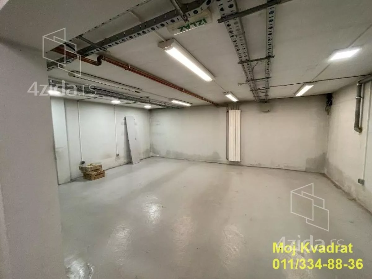 Poslovni prostor | 4zida