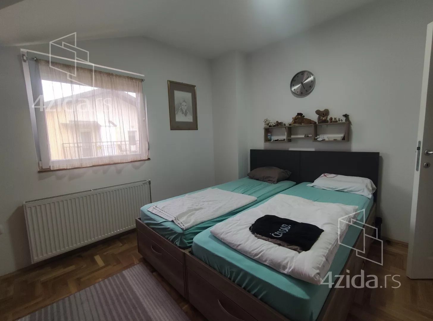 Troiposoban stan | 4zida