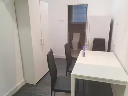 Pravni fakultet - Vračar | 4zida.rs