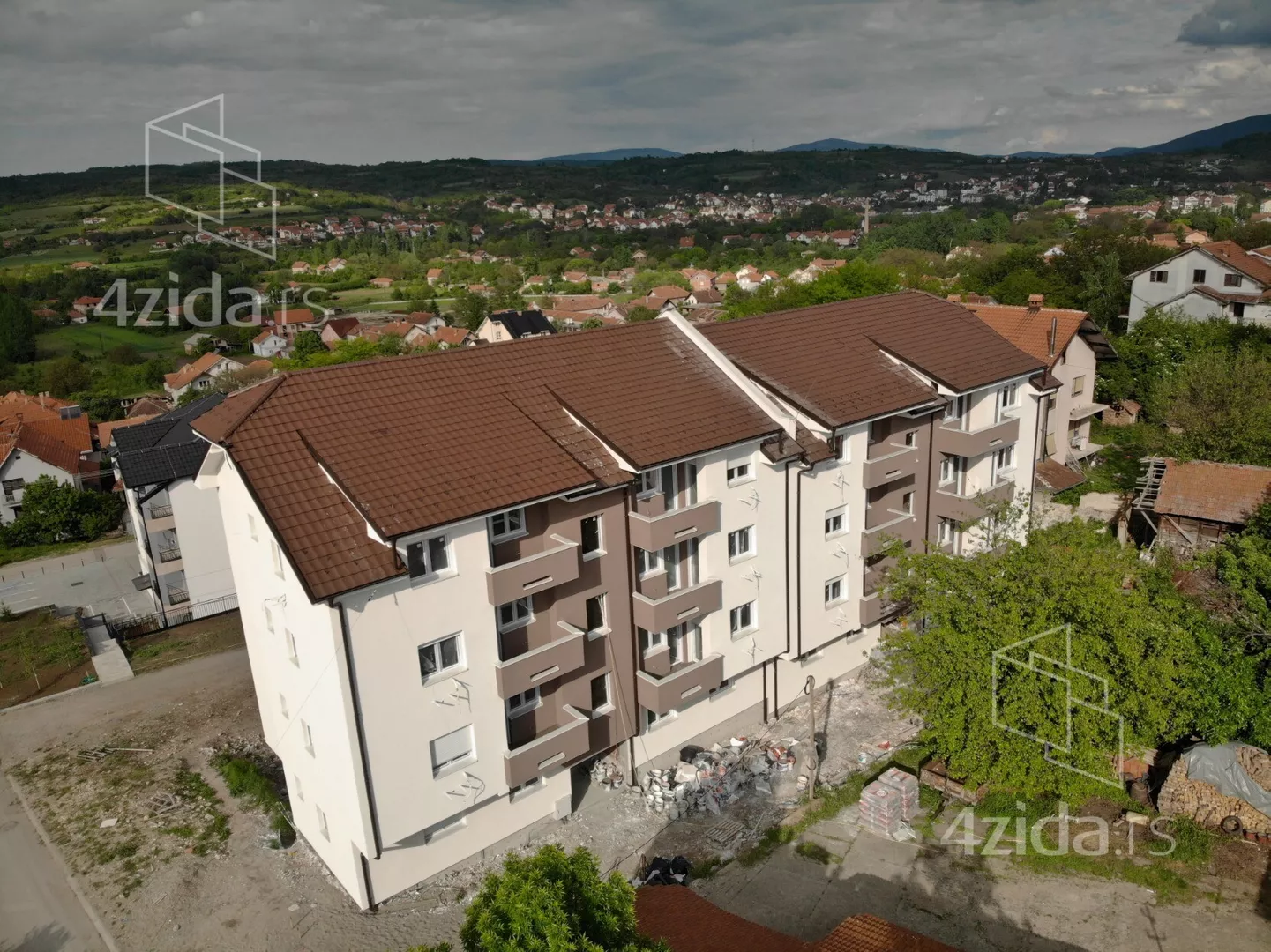 Jednoiposoban stan | 4zida