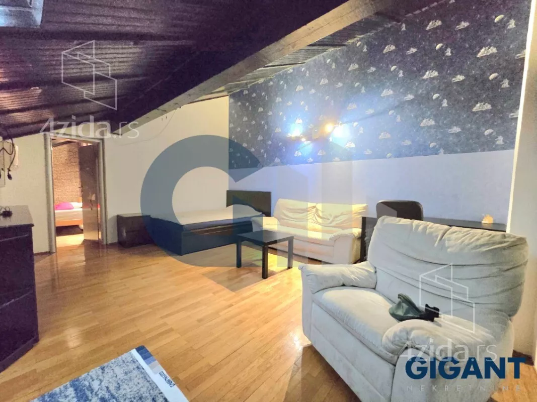 Petosoban stan | 4zida