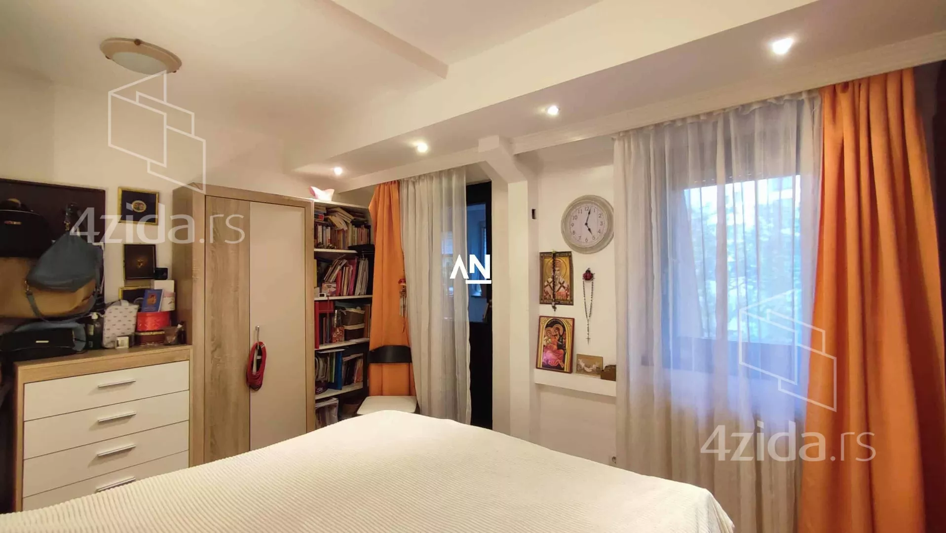 Petosoban stan | 4zida