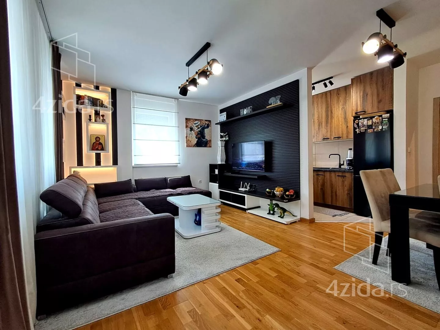 Dvoiposoban stan | 4zida