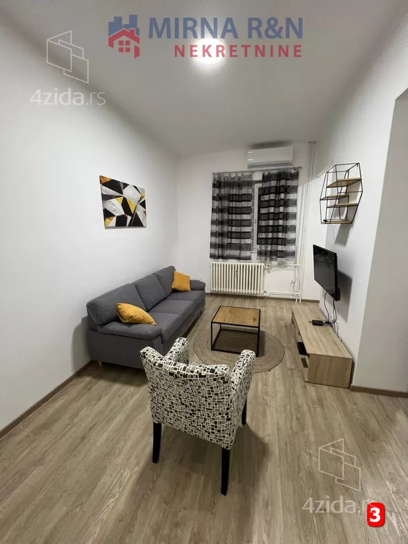 Četvoroiposoban stan | 4zida