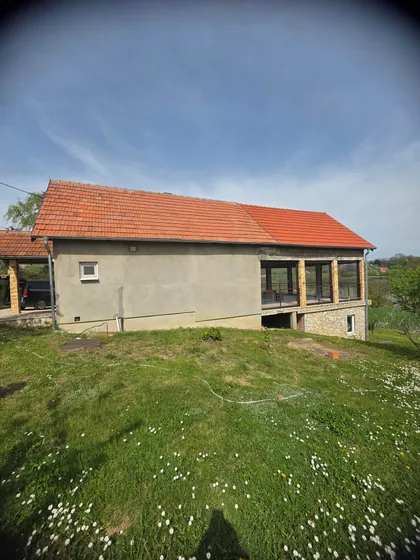 Dubrave 13 | 4zida.rs