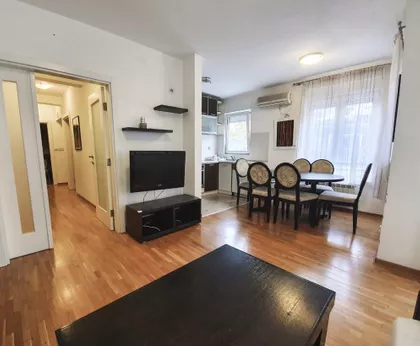 Južni Bulevar | 4zida.rs