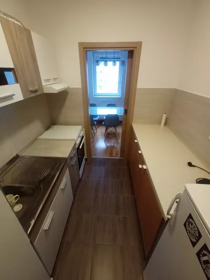 Lenke Dunđerski | 4zida.rs