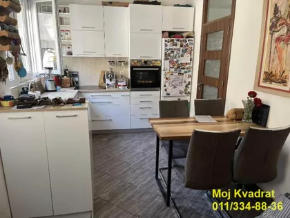 Cara Dušana | 4zida.rs